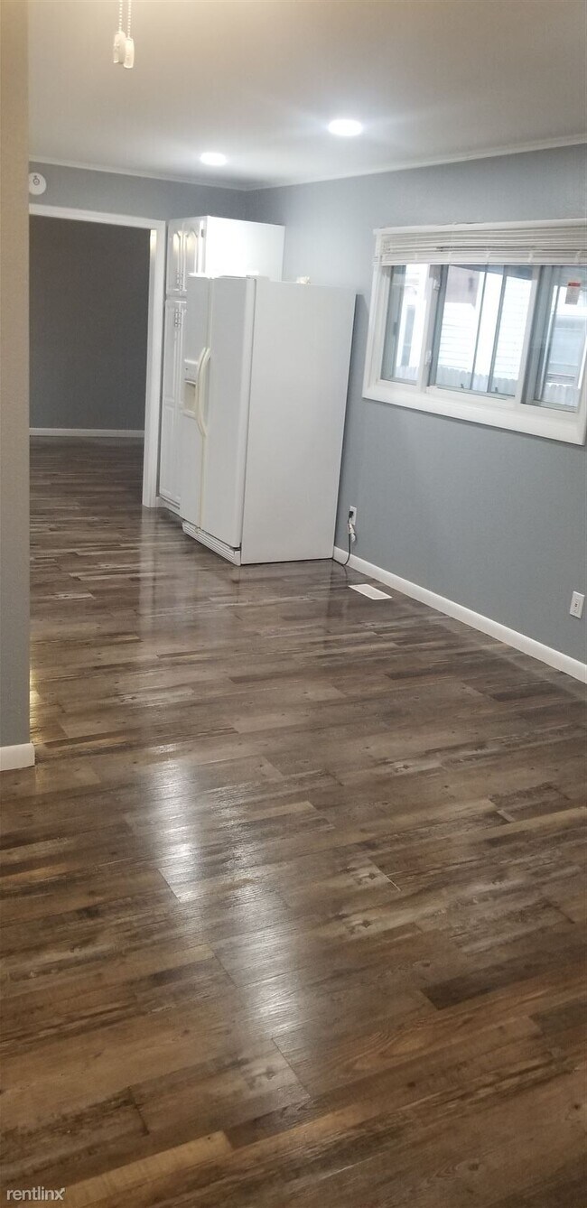 Building Photo - 4 br, 2 bath House - 2710 N Norwood Ave
