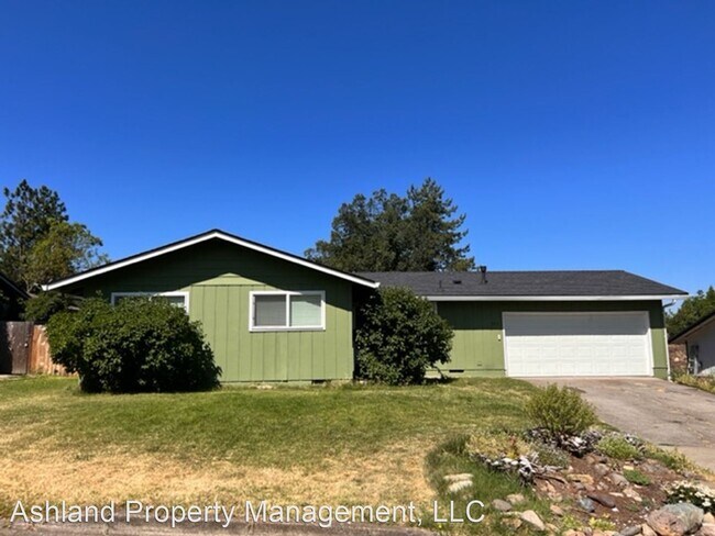 Building Photo - 3 br, 1 bath House - 915 Glendower Street