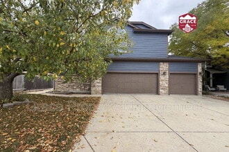Building Photo - 10924 W 100th Dr