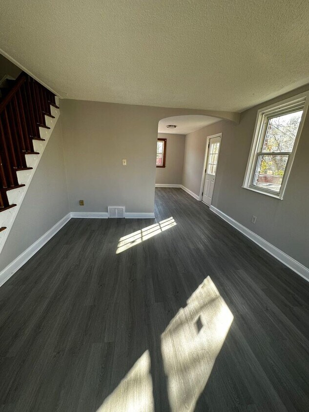 3 Bedroom and 1 bathroom House - 3 Bedroom and 1 bathroom House