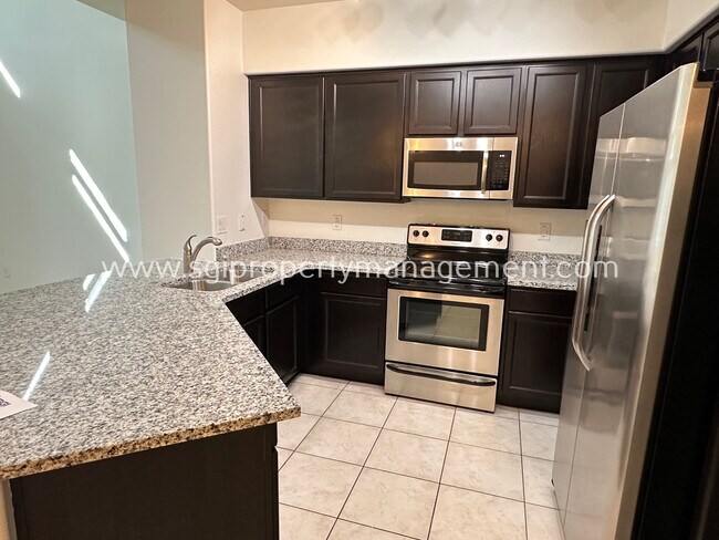 Foto del edificio - 2150 W Alameda Rd