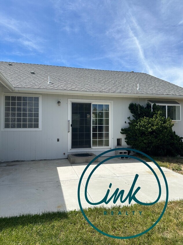 998 Ridgeview Dr, Carson City, NV 89705 House Rental in Carson City