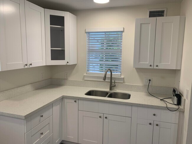 Foto del edificio - 2607 Spruce Ave