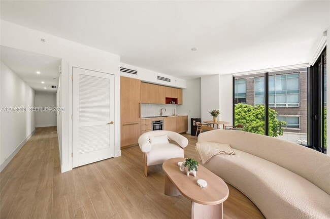 Foto del edificio - 90 NE 32nd St