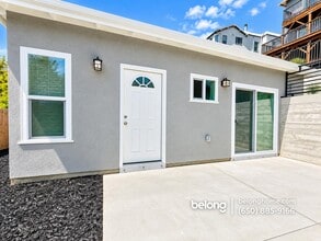 Building Photo - 6819 Simson St