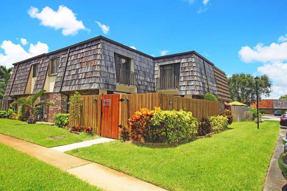 Primary Photo - 1594 Forest Lakes Cir
