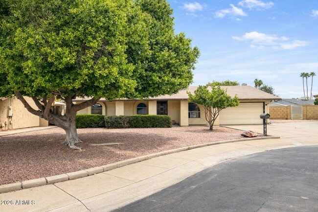 Building Photo - 3838 W Dailey St