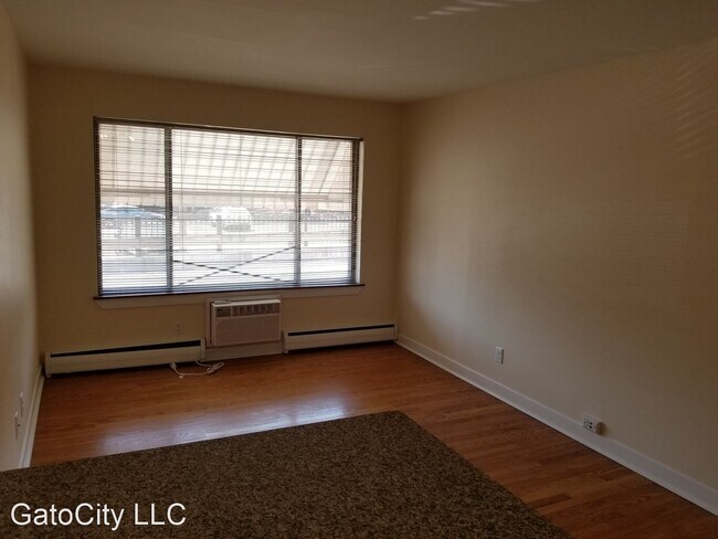 Foto del edificio - 1441 N Franklin Pl