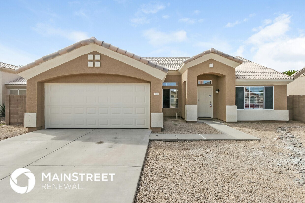 Foto principal - 8531 W Vernon Ave