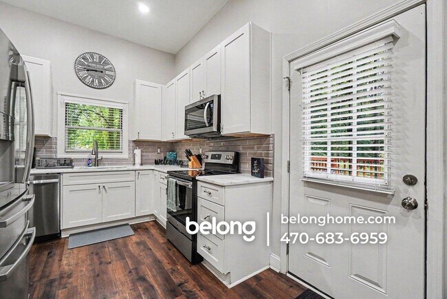 Foto del edificio - 2511 Susan Ln SW