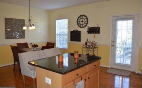 Building Photo - 511 Hamilton Ct