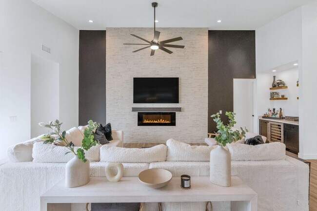 Building Photo - Rates Vary: $6,495 - $12,495