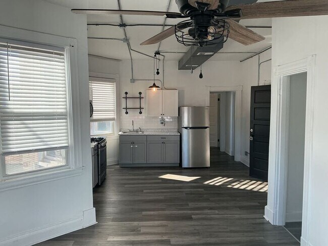 Building Photo - 4539 Montgomery Rd