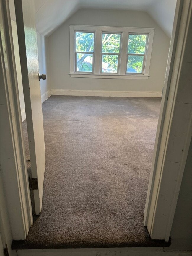 Building Photo - 4277 S 4th St