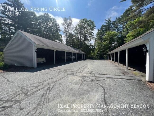 Foto del edificio - 9 Willow Spring Cir