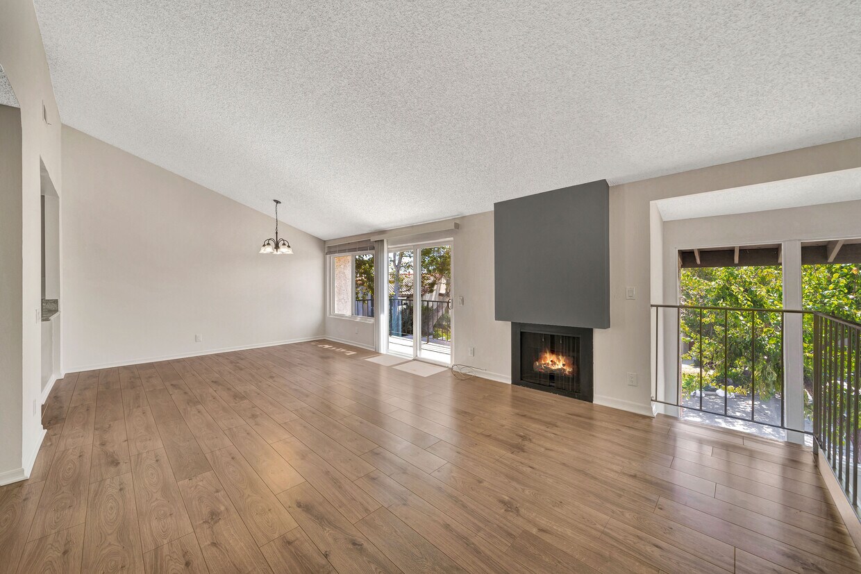 Foto principal - 19551 Rinaldi St