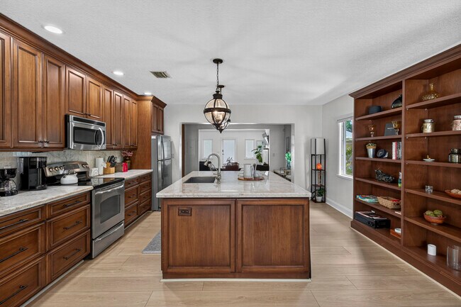 Foto del edificio - 510 NE 8th Ave