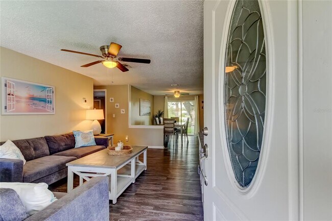 Foto del edificio - 12529 Mondragon Dr