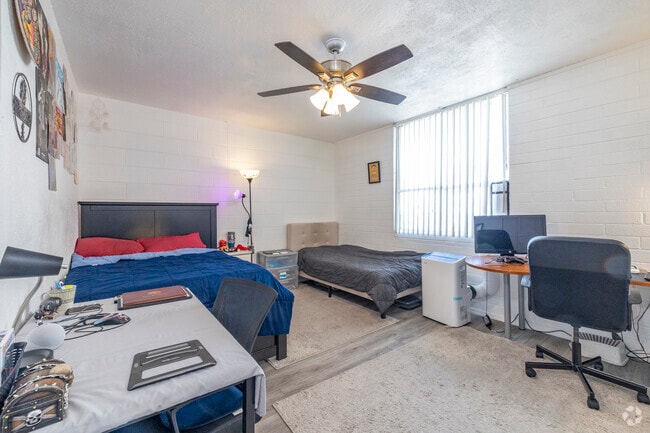 1BR, 1BA - 660SF - Bedroom - Tempe Terrace