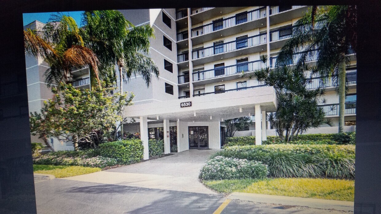 Primary Photo - 6530 Boca del Mar Dr