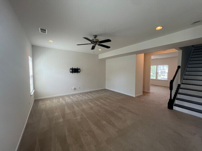 Foto del edificio - **Move-in Special: Half Off First Month's ...