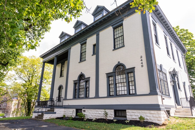 Building Photo - The Mansion