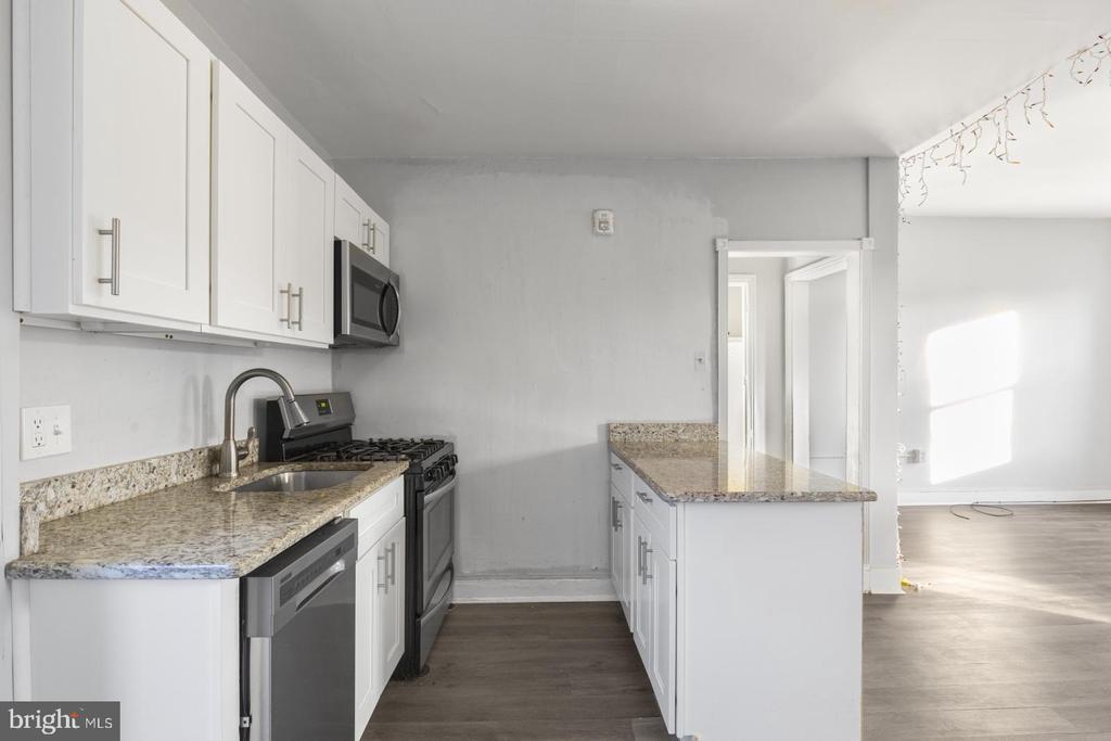Foto principal - 1735 W Oxford St