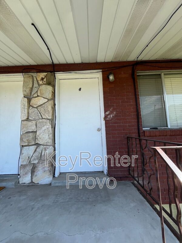 Building Photo - 465 E 535 S