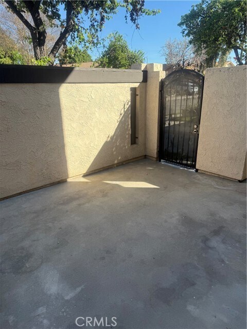 Building Photo - 1103 Cll Malaga