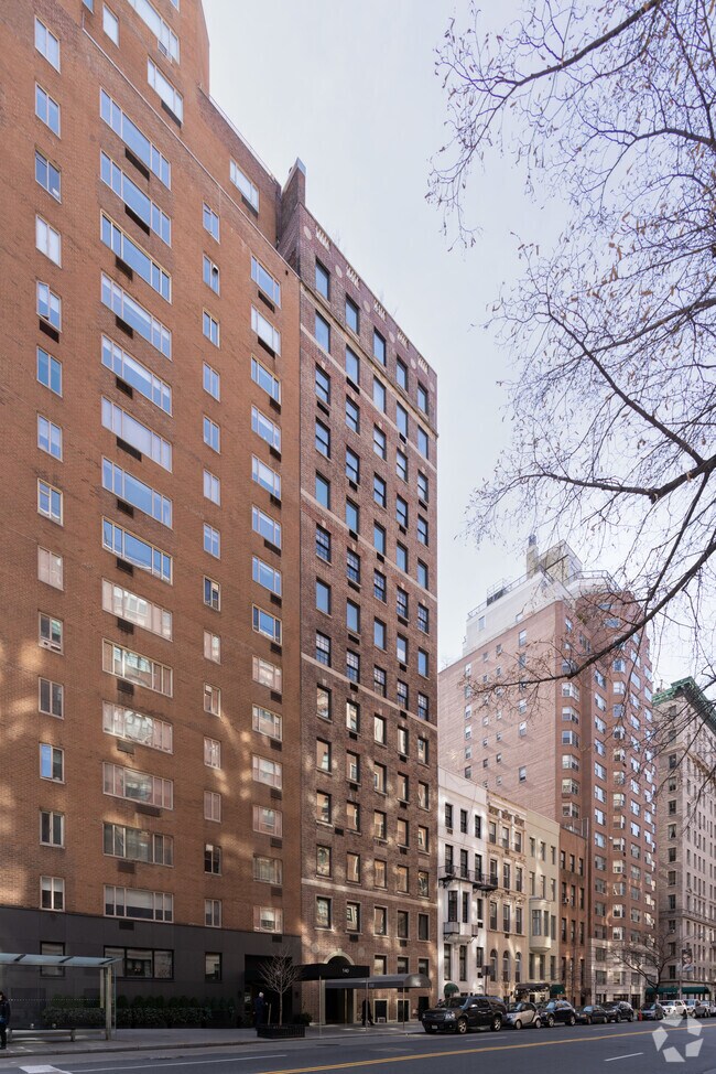 Building Photo - 132-134 E 72nd St