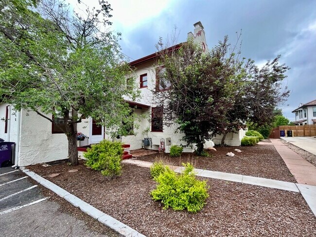 Foto del edificio - 1648 Winona Ct