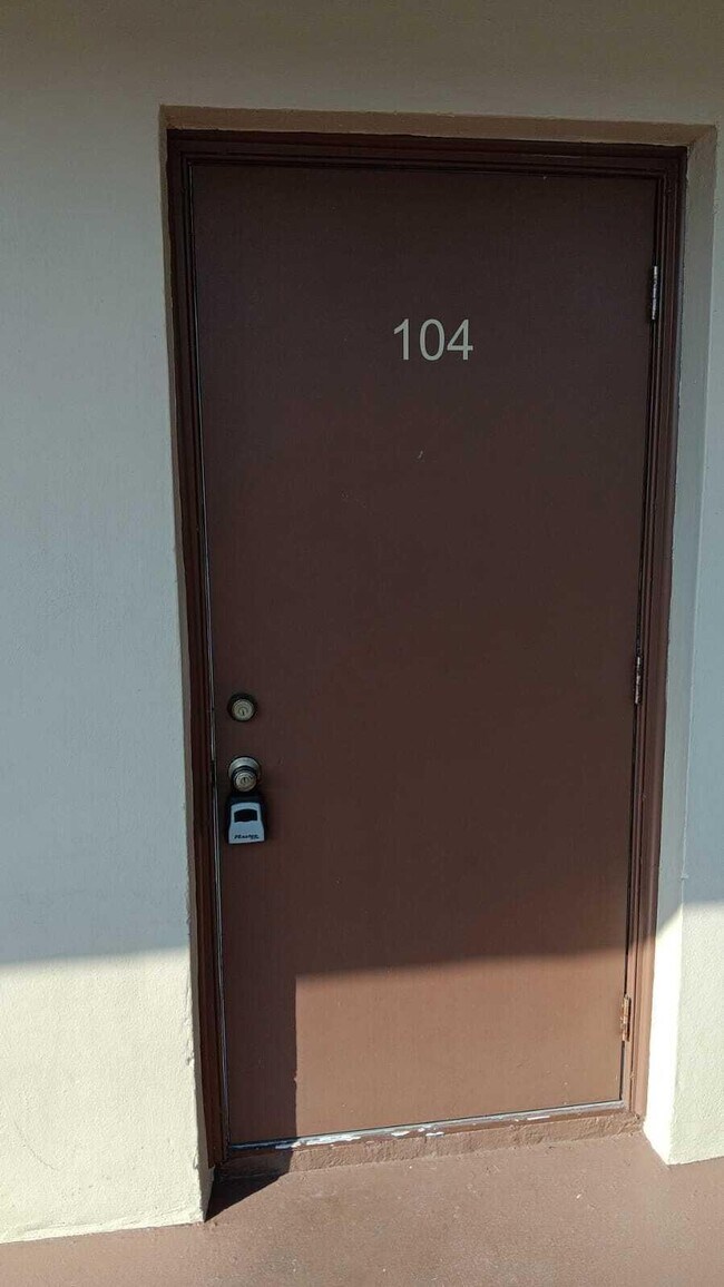 Foto del edificio - 7205 NW 5th Ct