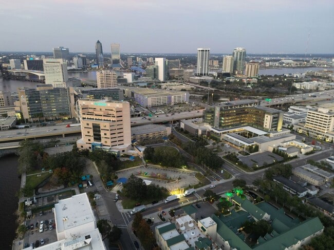 Building Photo - Luxurious Two-Story Condo with Breathtaking River Views ?