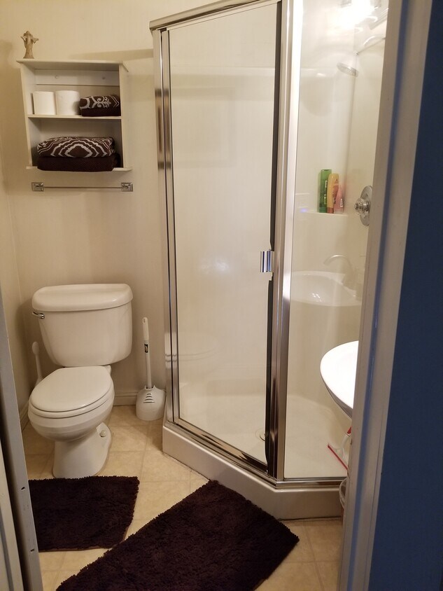 173 College Way, Auburn, CA 95603 House Rental in Auburn, CA