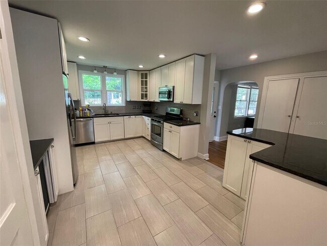 Foto del edificio - 1403 NW 9th Ave