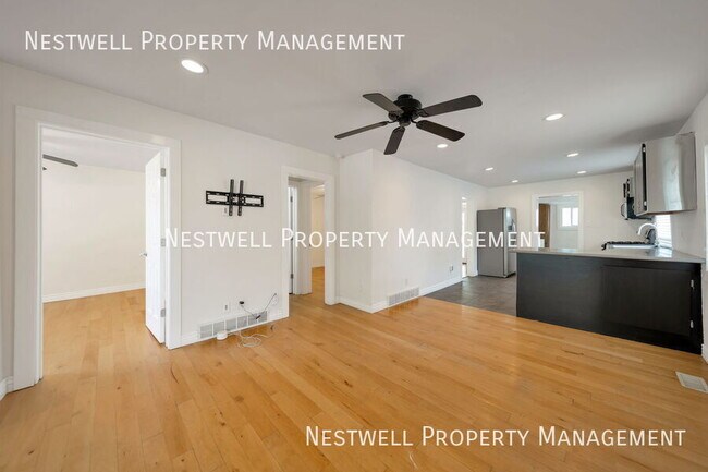 Foto del edificio - 260 Hampton Ave S