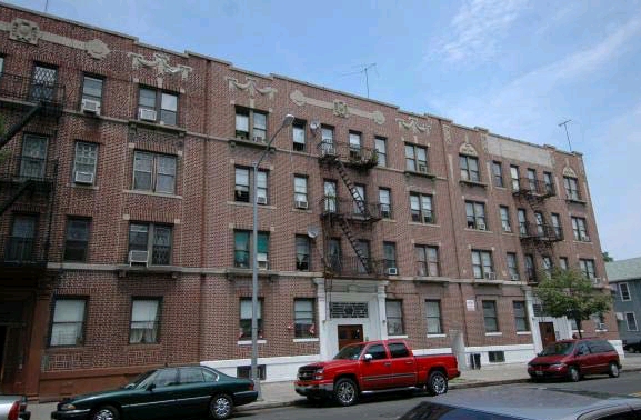 Building Photo - 215 Avenue F