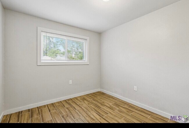 Building Photo - 6155 Pontotoc St