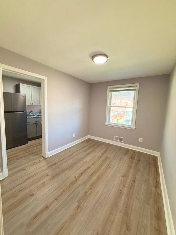 Building Photo - 607 Lucia Ave