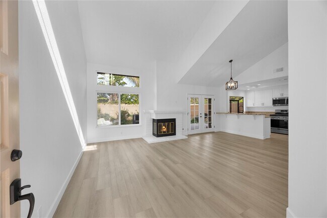 Foto del edificio - 1225 E Palm Dr