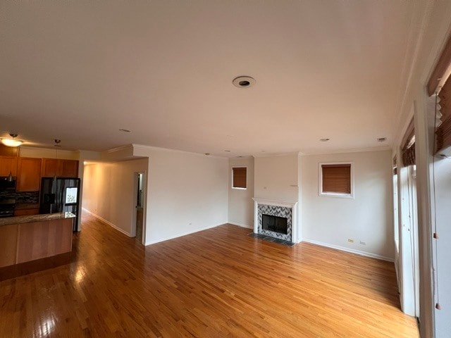 Building Photo - 633 E Bowen Ave