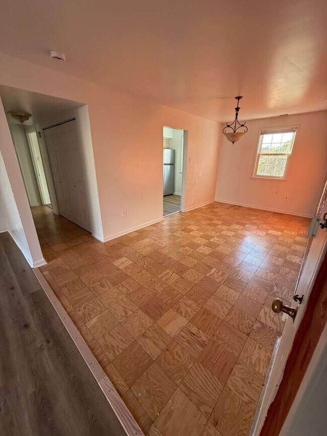 Building Photo - 728 Quince Orchard Blvd