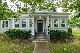 Building Photo - 76 Amity St