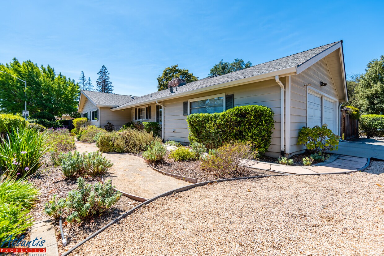 Primary Photo - 680 Arastradero Rd
