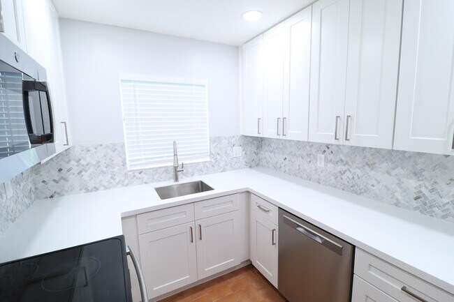 Foto del edificio - 1271 NW 13th St