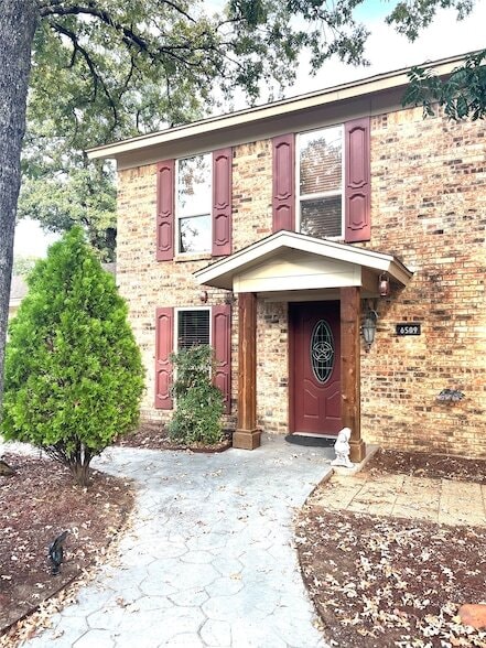 Photo - 6509 Ponderosa Lane House