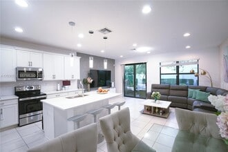 Building Photo - 10111 Akenside Dr