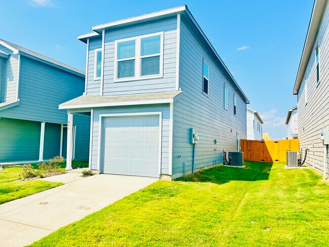 Foto del edificio - 806 Sandhill Crane Ln