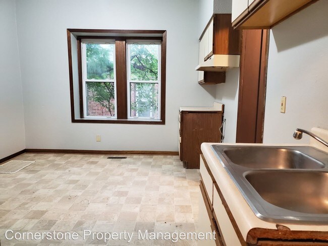 Building Photo - 2 br, 1 bath House - 619 8th Avenue North
