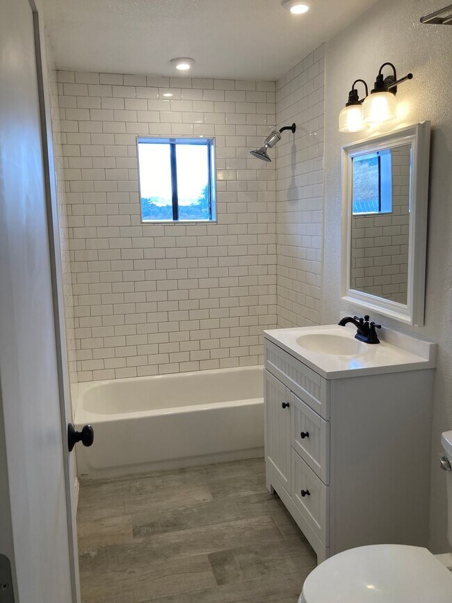 Foto del edificio - Studio in Oak Trails Estates-Gorgeous Views (Utilities Included)
